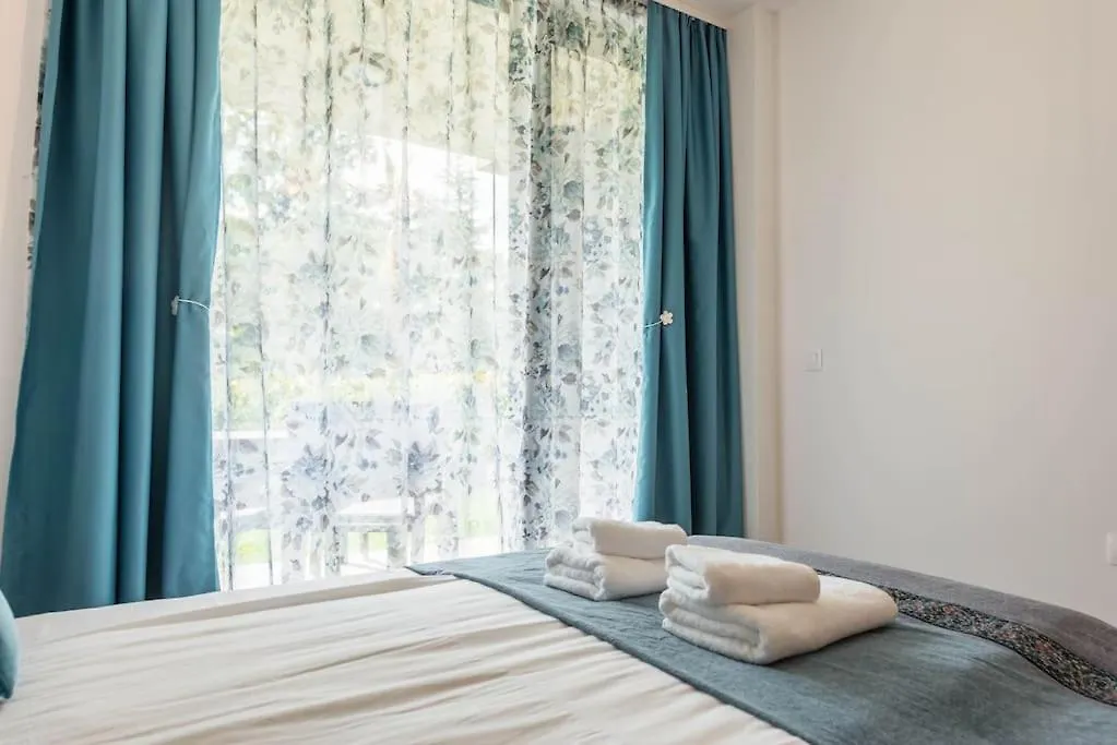 Azur Deluxe Apartment Varna