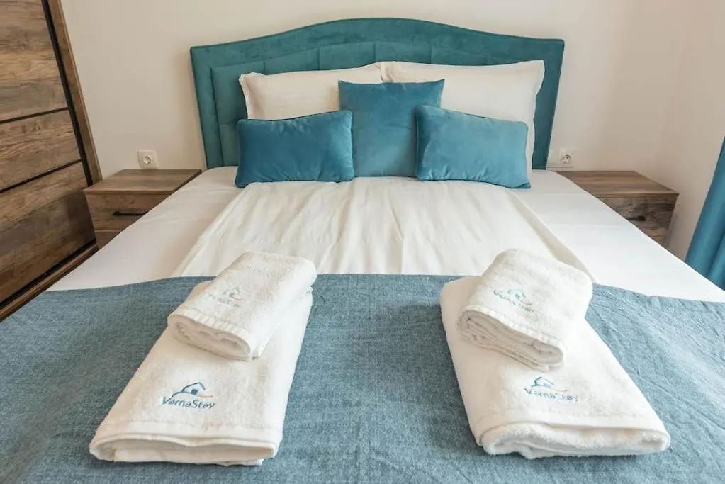 Azur Deluxe Apartment Varna Saints Constantine and Helena