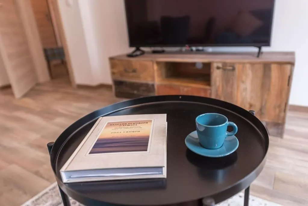 Azur Deluxe Apartment Varna Saints Constantine and Helena