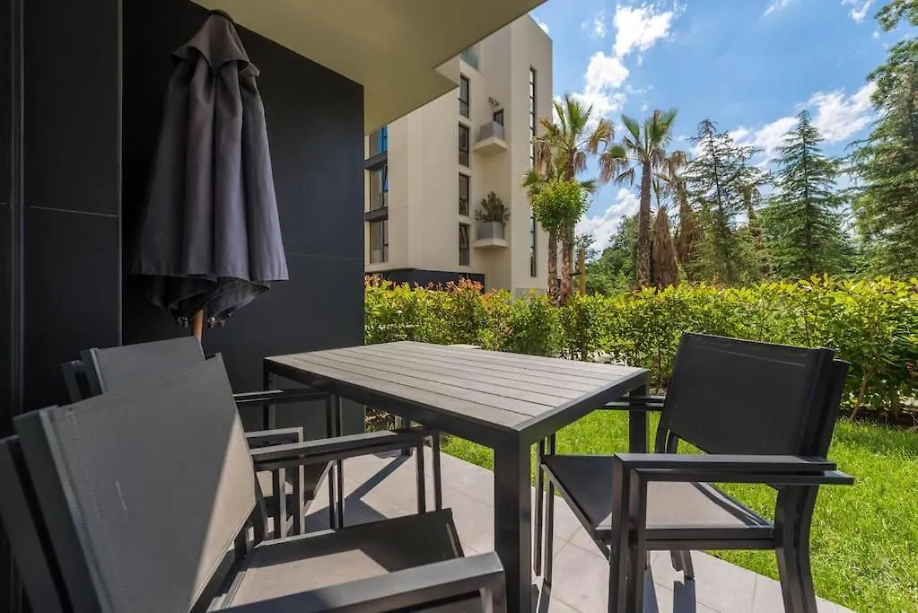 Azur Deluxe Apartment Varna