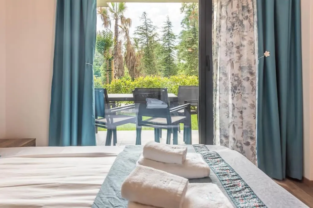 Azur Deluxe Apartment Varna
